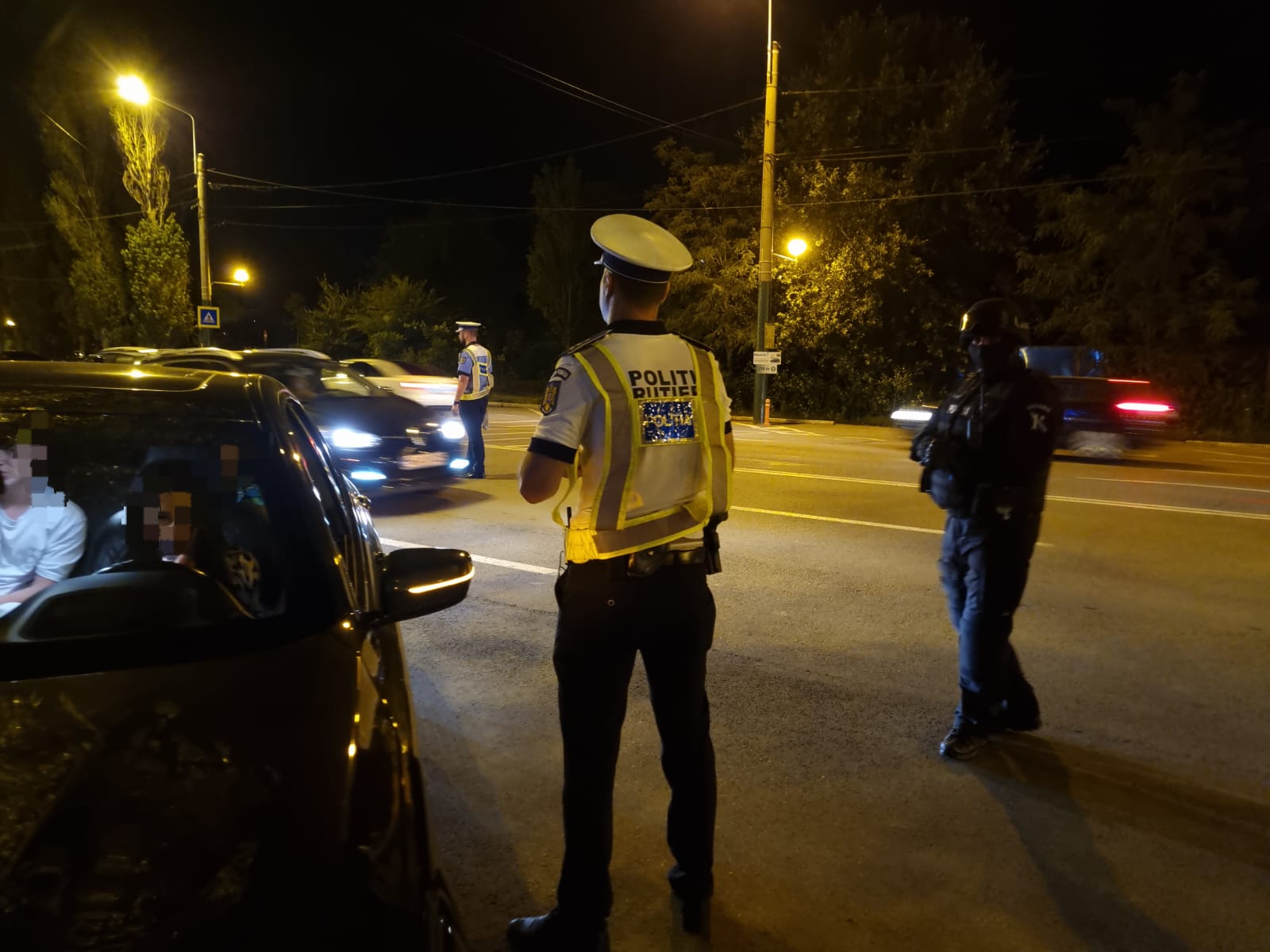 CERNAVODĂ: Minor surprins de polițiști la volan