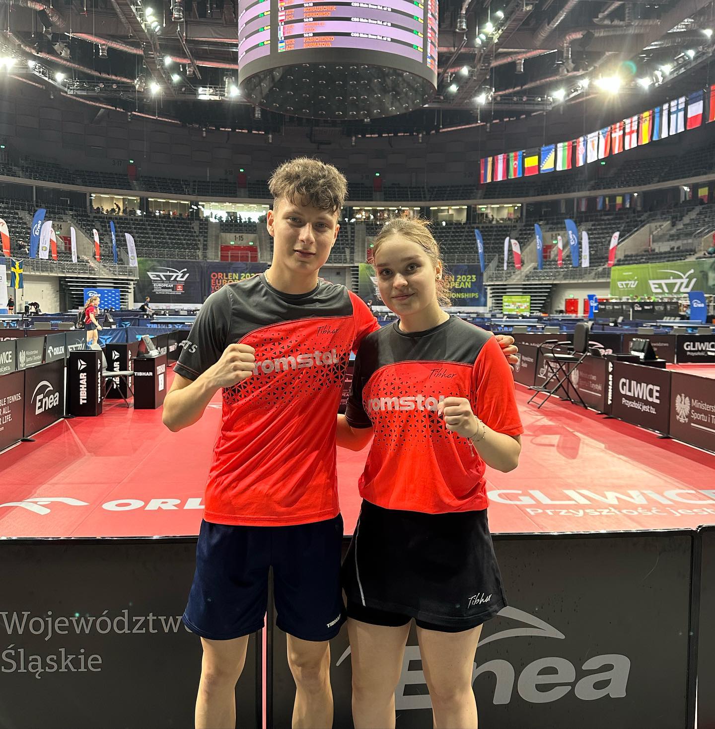 Podium românesc în proba de dublu mixt la Europenele U19 de tenis de masă