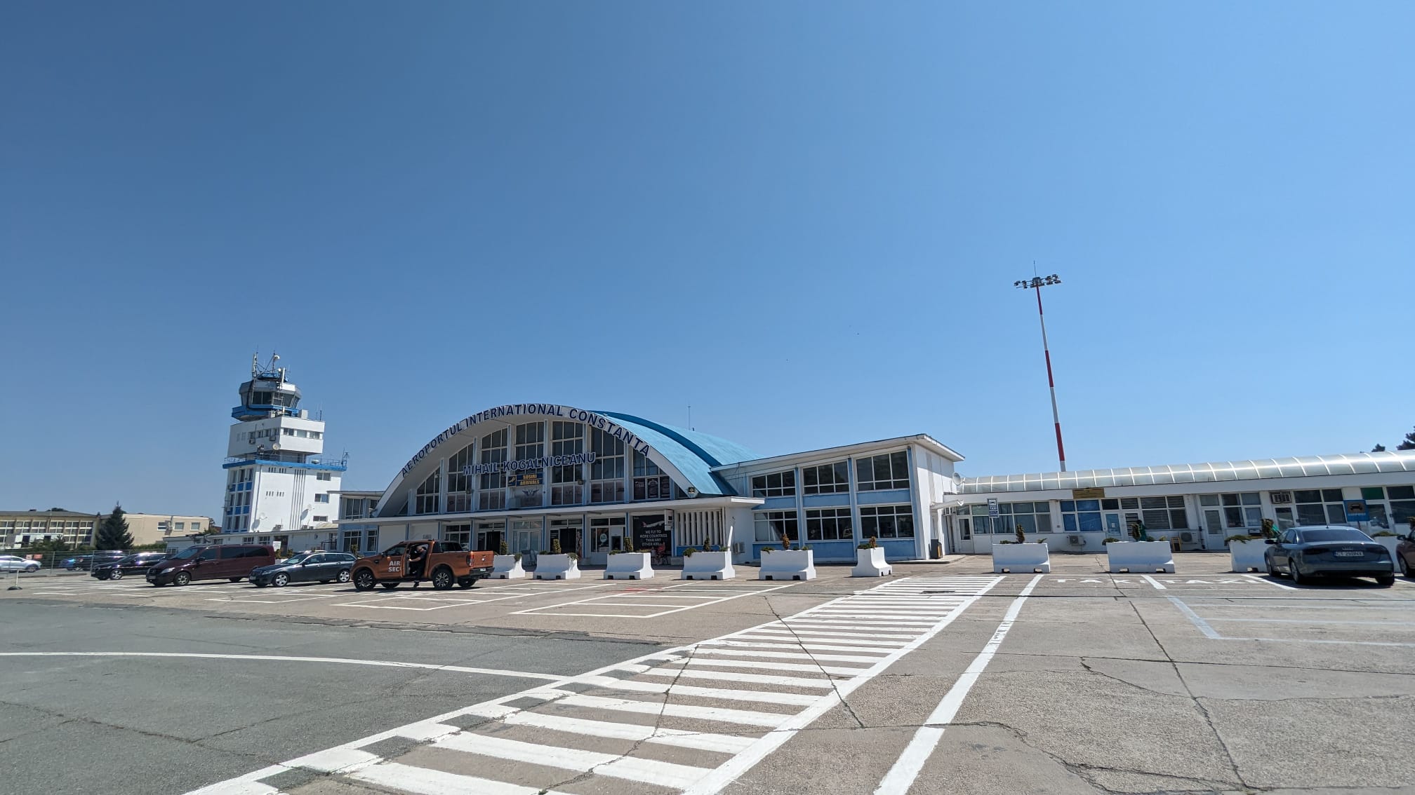 Traficul aerian civil va fi temporar suspendat pe Aeroportul Internațional „Mihail Kogălniceanu”