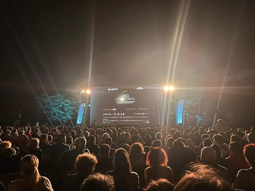 TULCEA: Peste 4.000 de spectatori au vizionat filmul de deschidere a Festivalului Anonimul