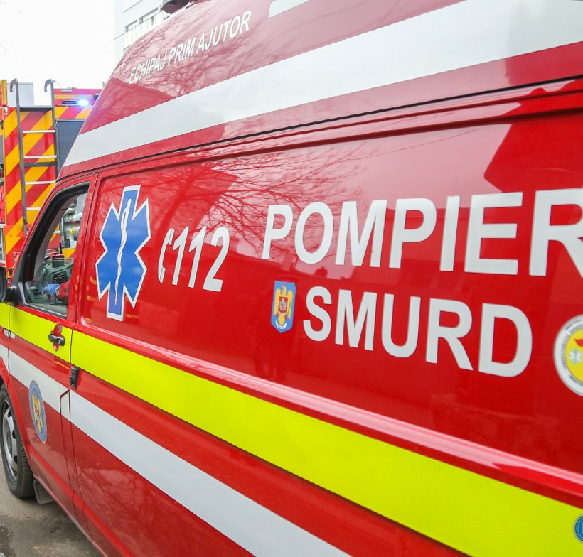 Accident grav cu şase victime pe DN39, la intrare în staţiunea Neptun