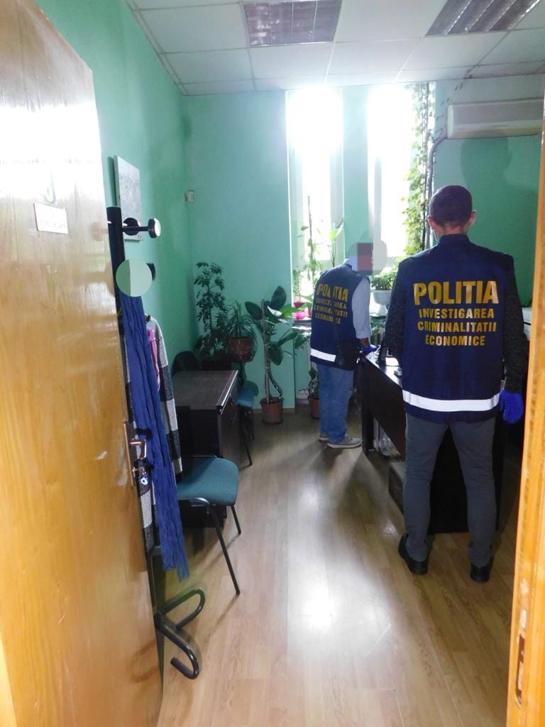 Județul CONSTANȚA: Percheziții într-un dosar penal având ca obiect săvârșirea infracțiunilor de delapidare, fals intelectual, uz de fals și abuz în serviciu