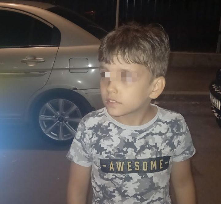 TULCEA: Copil de 8 ani dispărut noaptea de acasă, găsit de polițiști