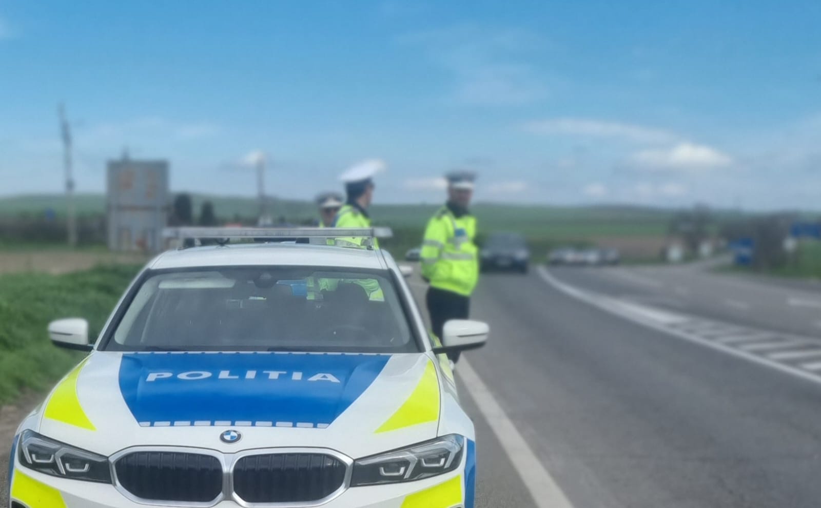 Peste 600 de șoferi au rămas ieri fără permise. Un șofer drogat a fost depistat pe Autostrada Soarelui