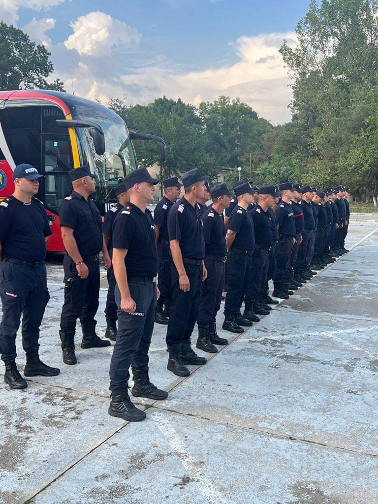 Un nou contingent, format din 56 de pompieri români, a plecat în GRECIA
