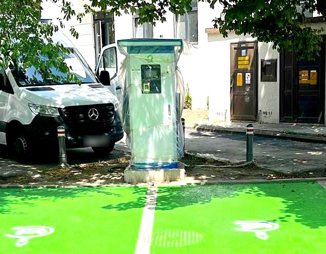 CONSTANȚA: Șoferii vor avea la dispoziție 18 stații pentru încărcarea mașinilor electrice, în municipiu și în stațiunea Mamaia