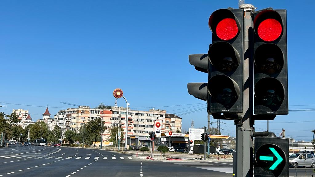 Semafoarele din intersecția de la Far, funcționale