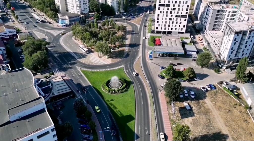 CONSTANȚA: Sensul giratoriu de la intersecția bulevardului Alexandru Lăpușneanu cu bulevardul Aurel Vlaicu își dovedește utilitatea