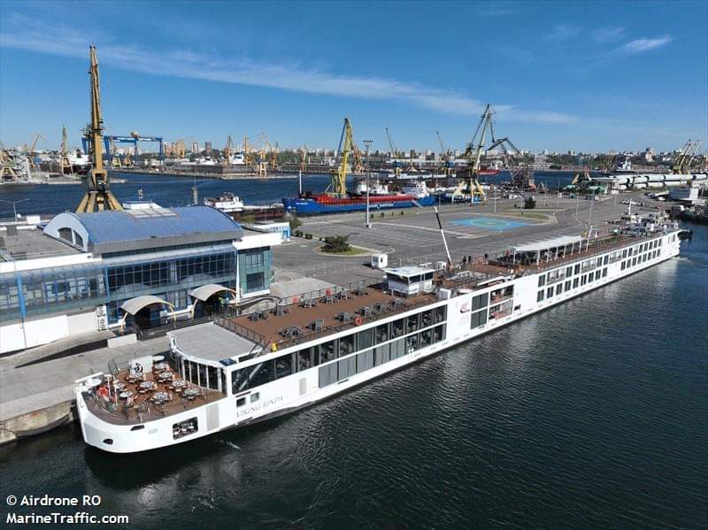Nava fluvială de pasageri VIKING RINDA, cu pavilion Elveția, a acostat astăzi la terminalul de pasageri al portului Constanța
