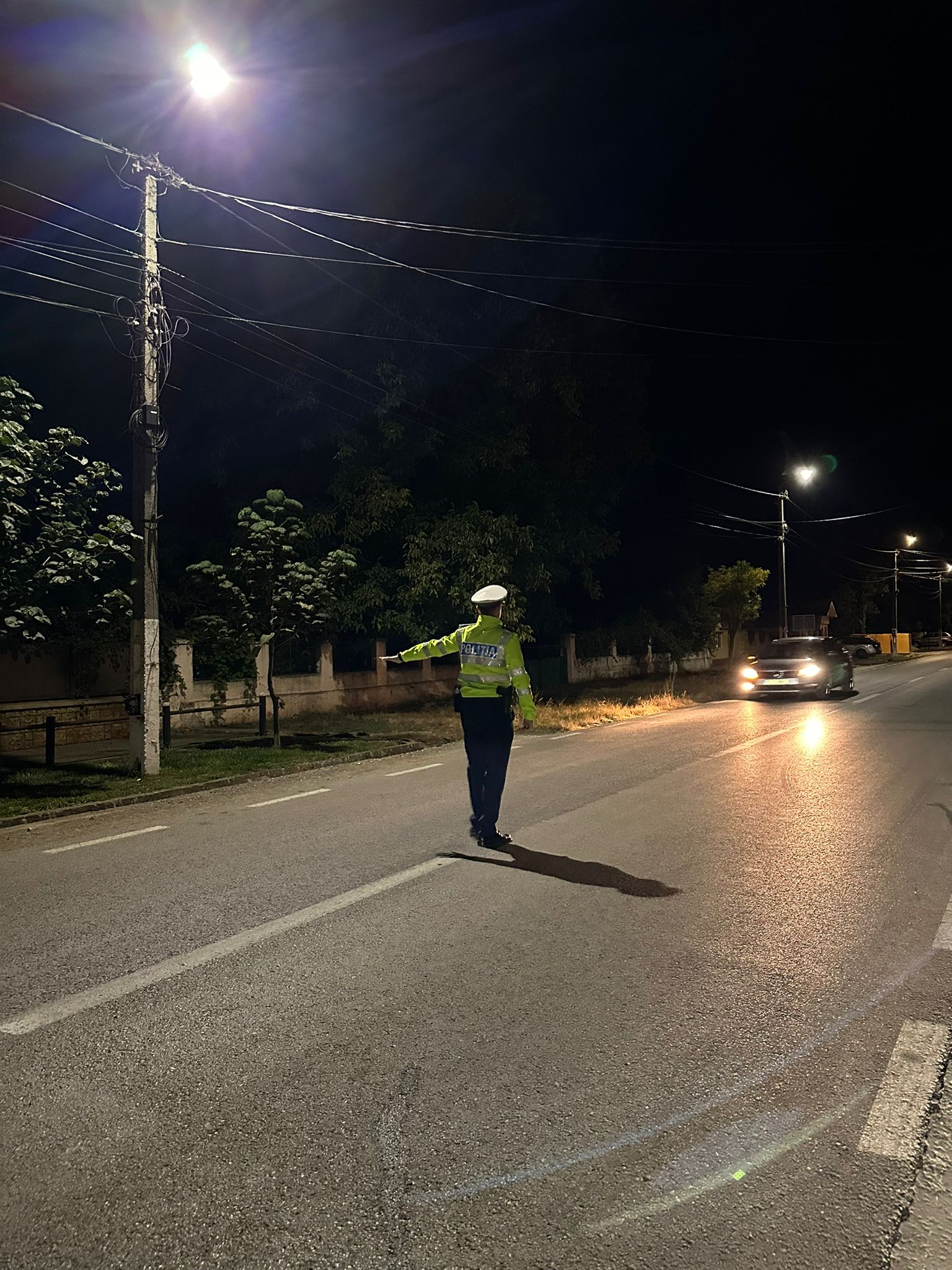 Şoferi cu permisul suspendat, opriţi în trafic de poliţiştii constănţeni