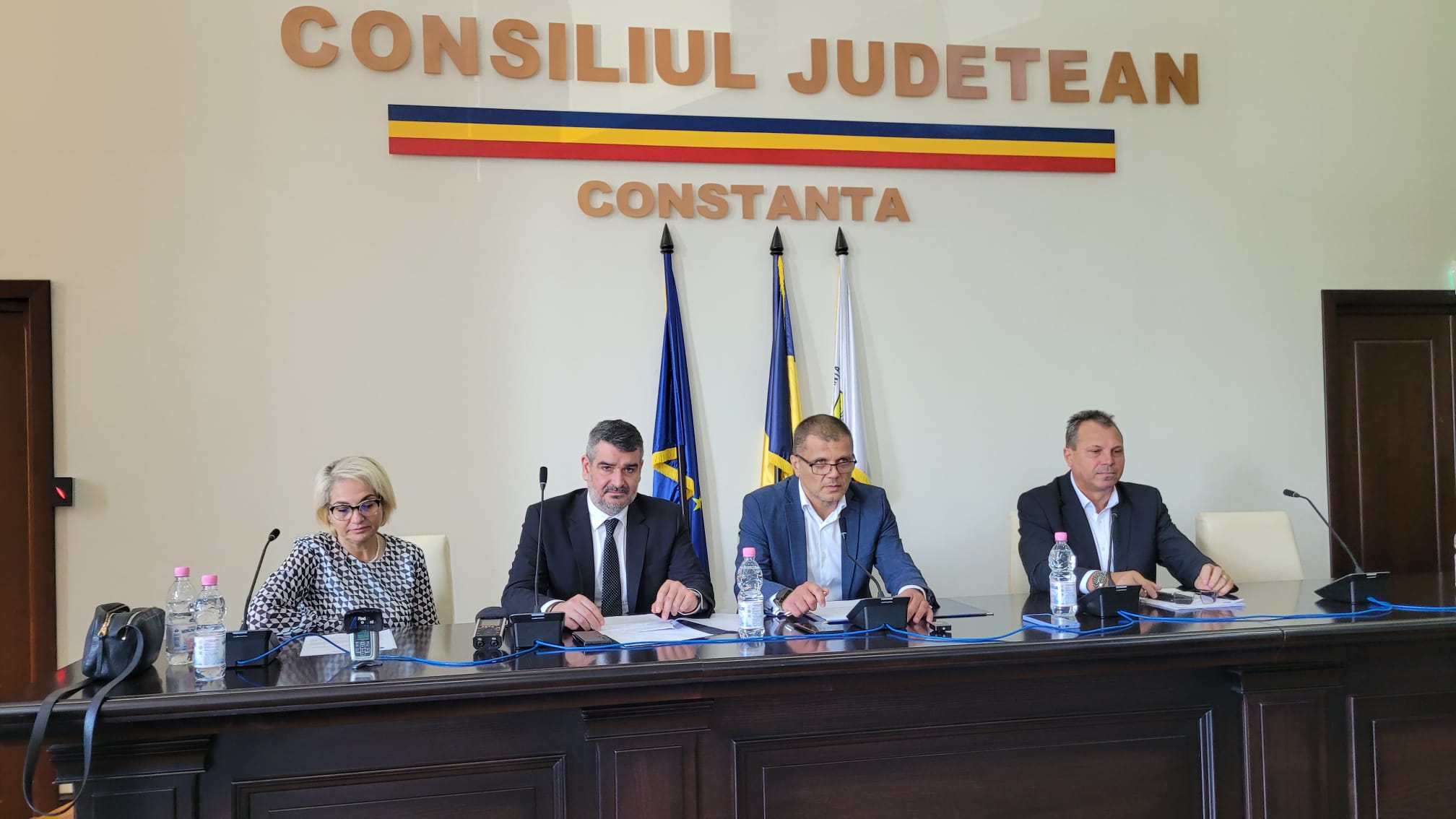 CONSTANŢA: A fost şedinţă la Prefecură. Ce teme au fost abordate de autorităţile locale