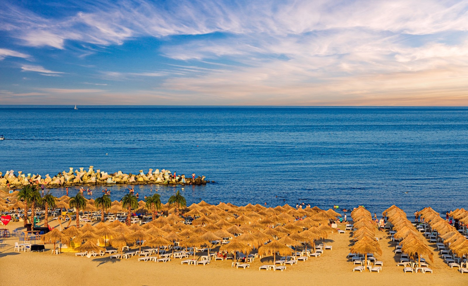 Sezonul estival continuă în MAMAIA – septembrie aduce vreme de vară și prețuri de extrasezon