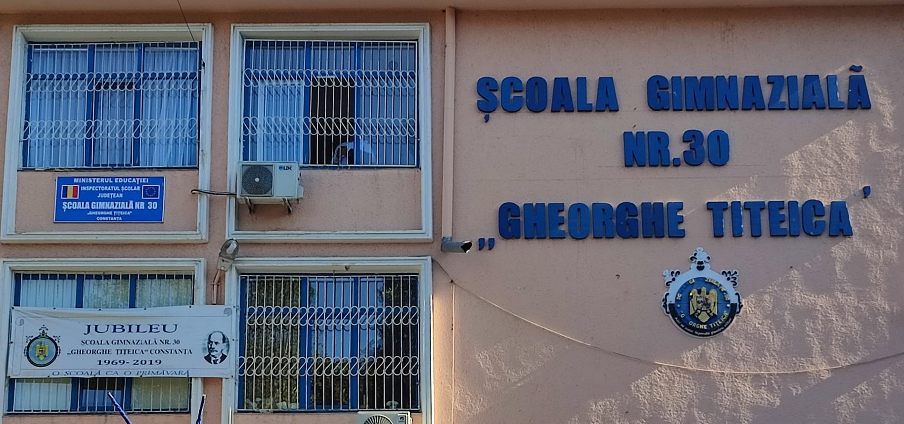 Aproximativ 110 elevi ai Școlii Gimnaziale nr. 30 “Gheorghe Țițeica” din Constanța, de clasa a IV-a, au fost relocați la Școala nr. 28 “Dan Barbilian”. Ce spune fosta directoare a unităţii de învăţământ, Florentina Țigmeanu