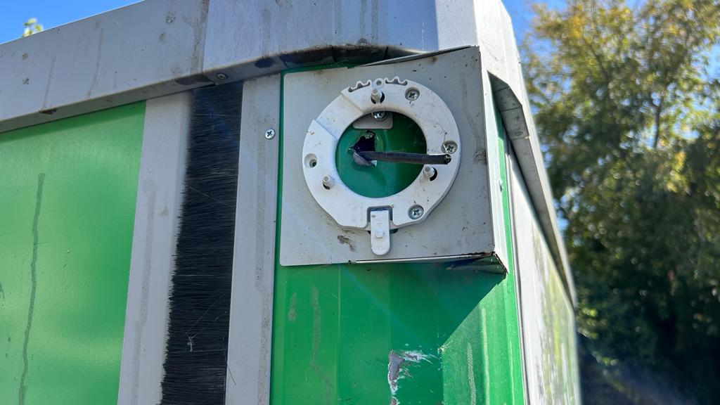 CONSTANȚA: Toate insulele ecologice pentru deșeuri sunt vandalizate în mod constant