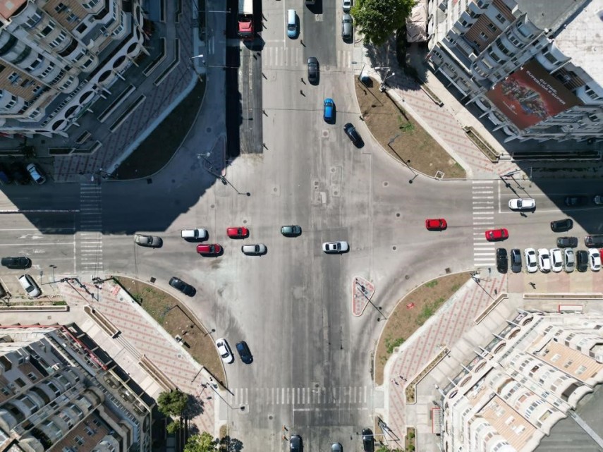 Atenție, șoferi! Circulația rutieră va fi restricționată în intersecția Trocadero
