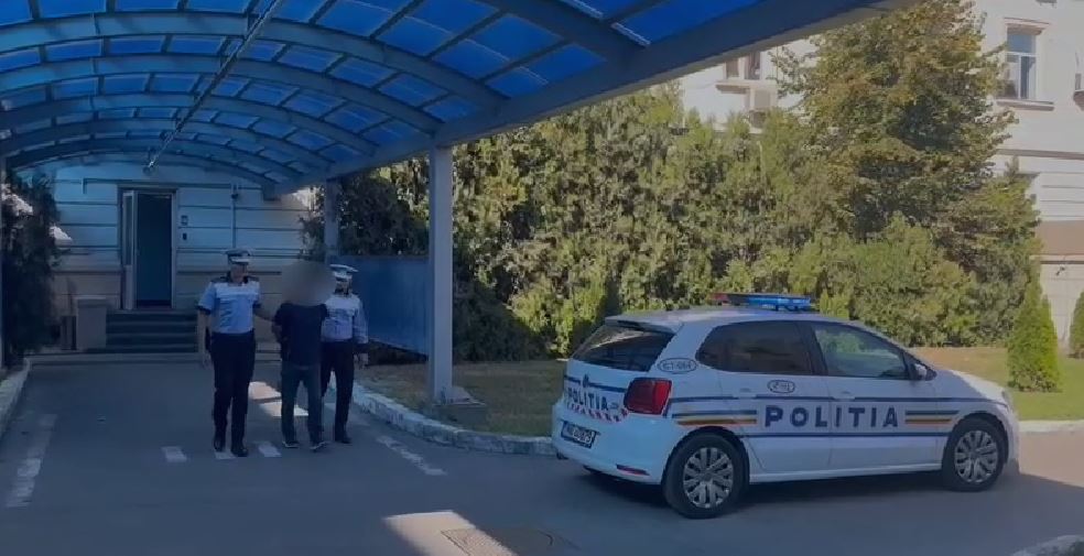 CONSTANȚA: Bărbat reținut după ce a condus fără permis și sub influența substanțelor psihoactive. Acesta a provocat și un accident