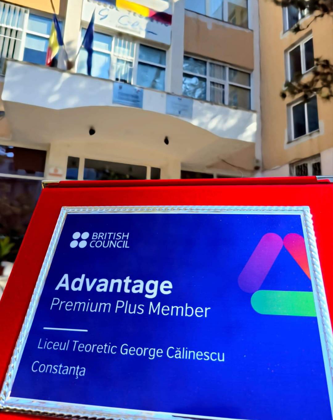CONSTANŢA: Liceul Teoretic “George Călinescu” a primit cel de-al șaselea trofeu din partea British Council România