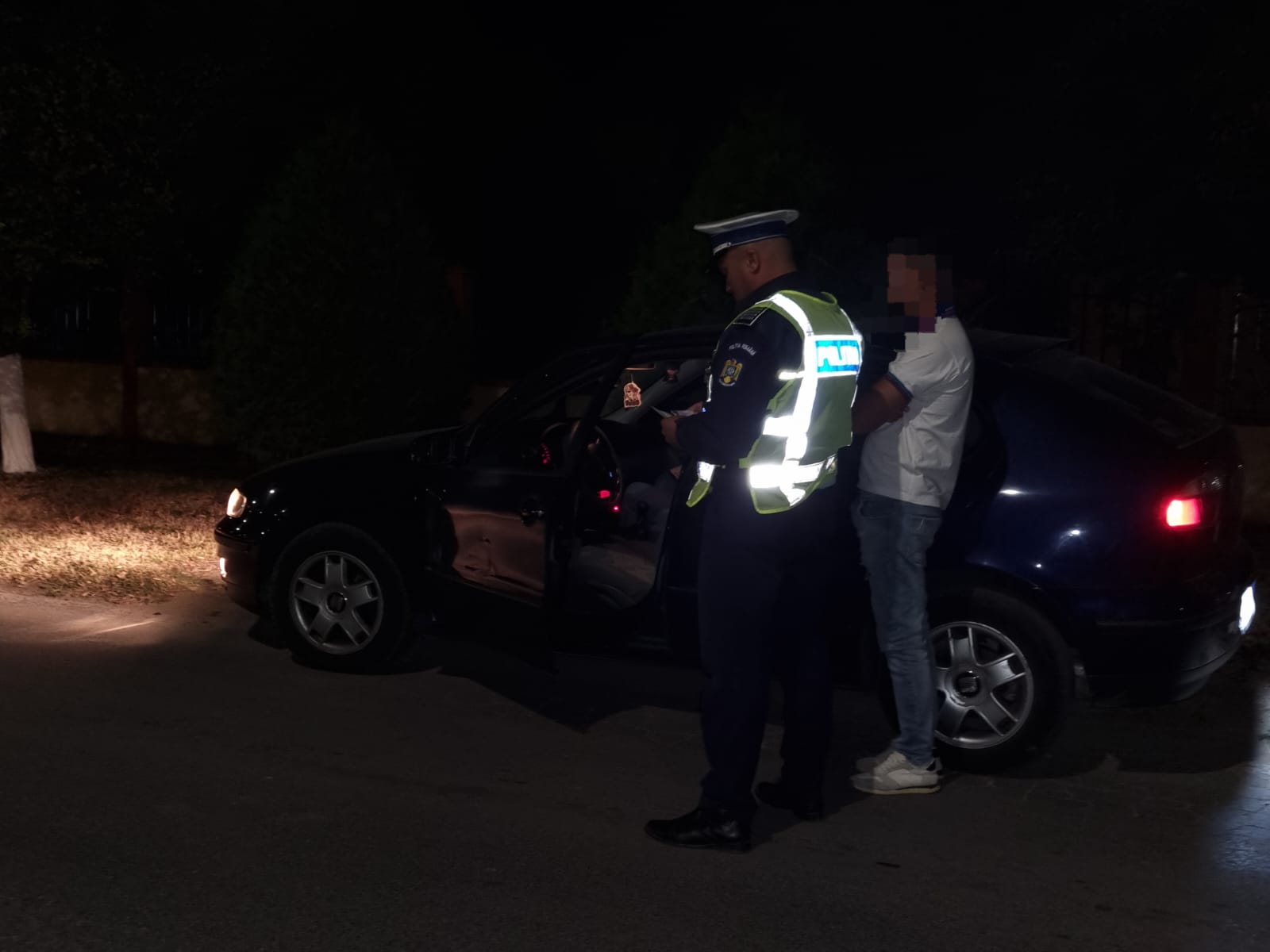 MANGALIA: Poliţiştii rutieri au reţinut un şofer ce consumase alcool şi un bărbat ce nu avea permis pentru nicio categorie de vehicule