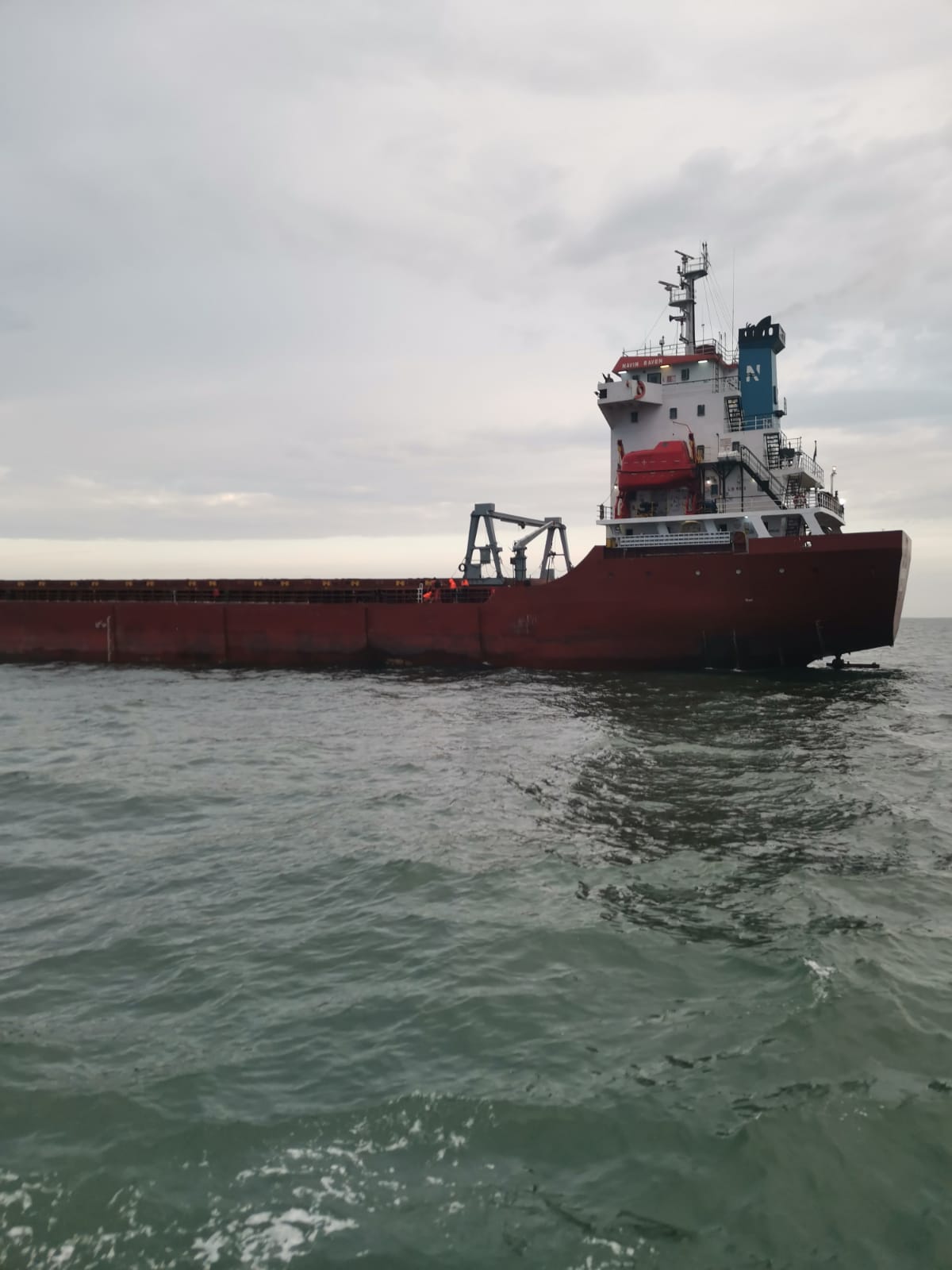 VIDEO: Intervenție de salvare pe mare la SULINA: Marinar transportat de urgență la spital