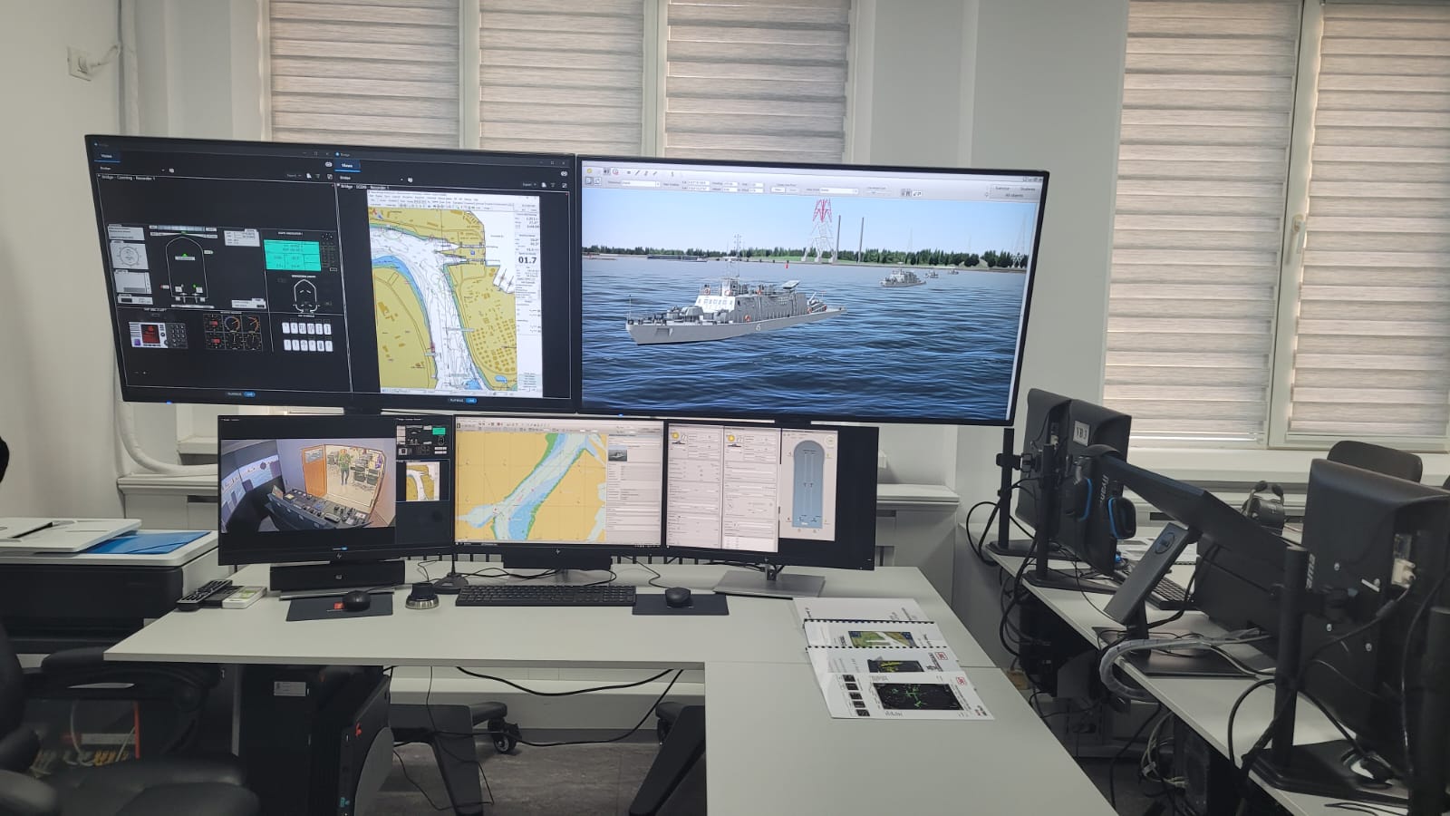 Un nou simulator de navigație la Academie Navală „Mircea cel Bătrân”, pentru pregătirea studenților și marinarilor militari din Forțele Navale Române
