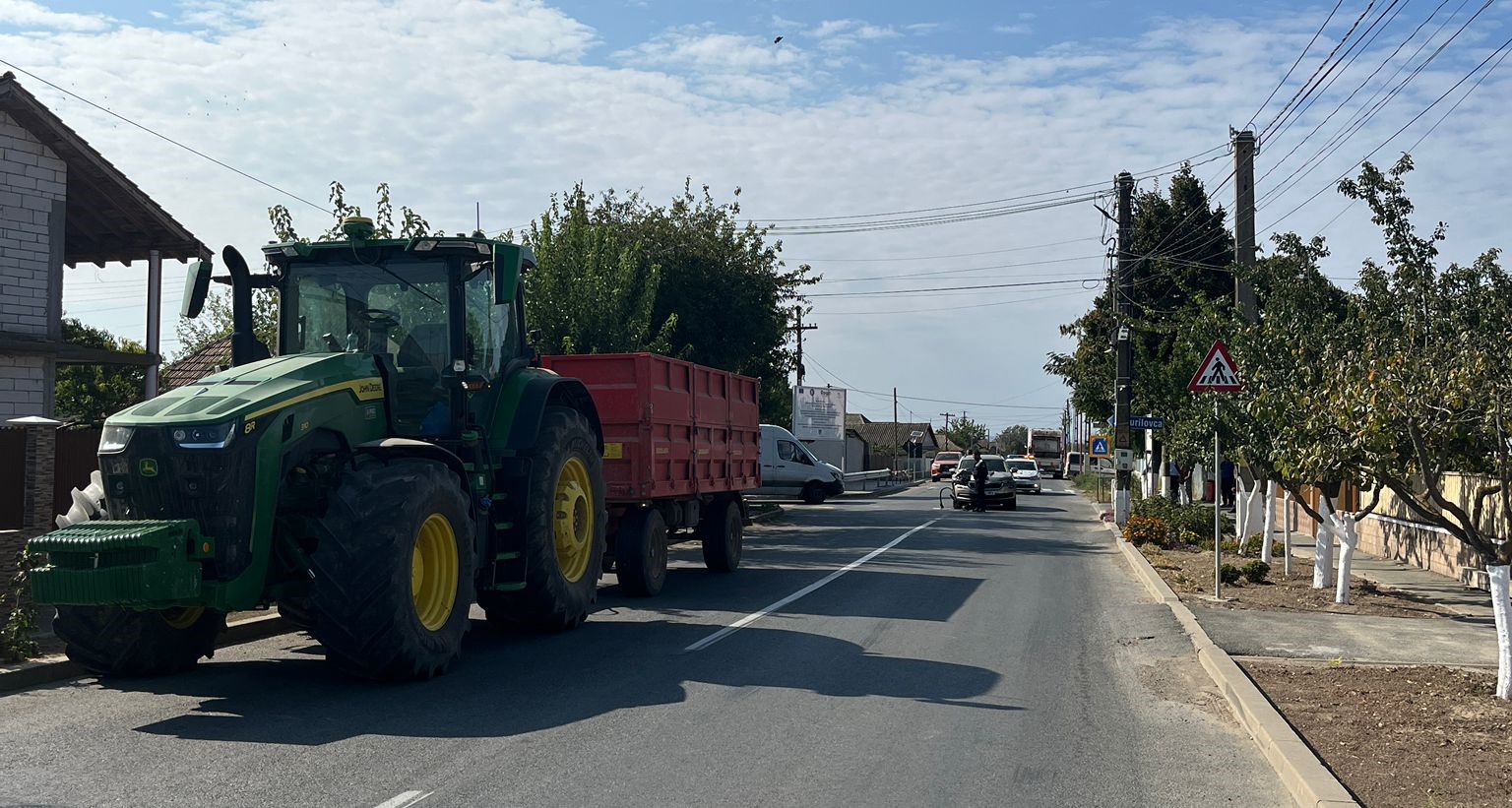 Județul TULCEA: Accident rutier provocat de un tractor condus de o femeie fără permis corespunzător