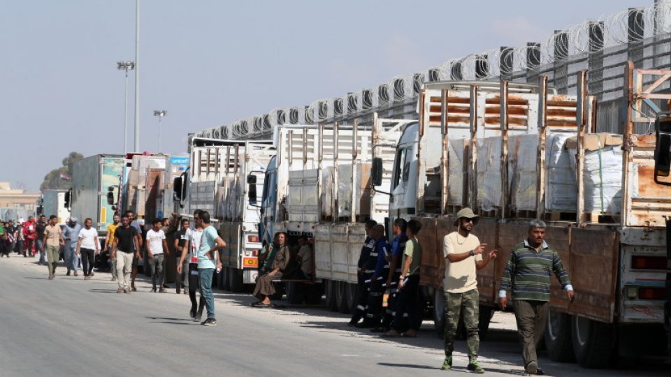 Primele camioane cu ajutoare umanitare au intrat în Fâșia Gaza, prin punctul de frontieră de la Rafah