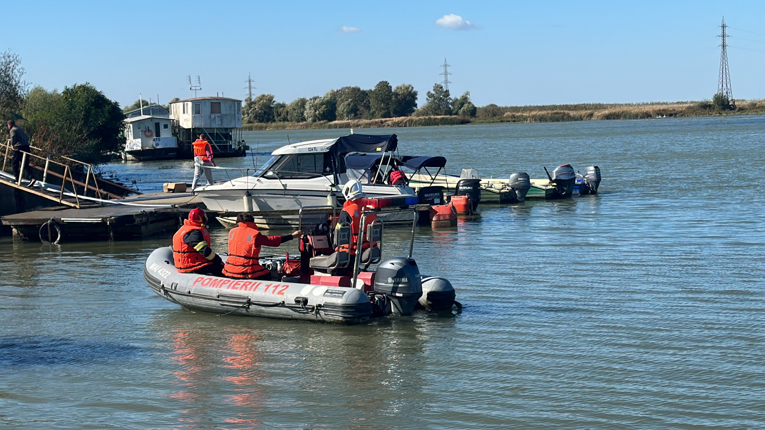 FOTO-VIDEO | TULCEA: Accident naval, cu persoane dispărute, incendiu și pericol de explozie – SCENARIUL unui exercițiu desfășurat la Mila 23