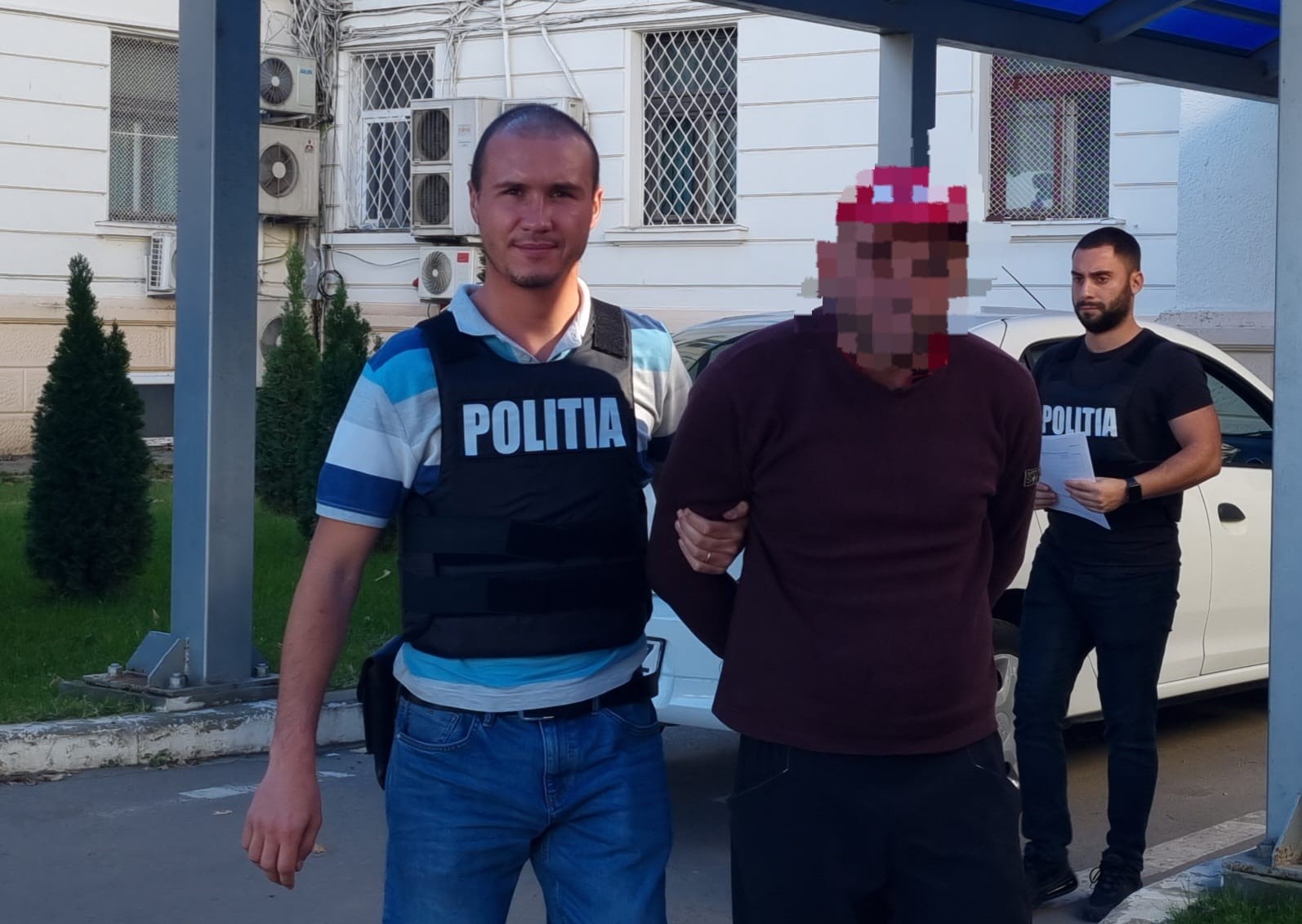 CONSTANȚA: Incendiator de pubele, reținut de polițiști