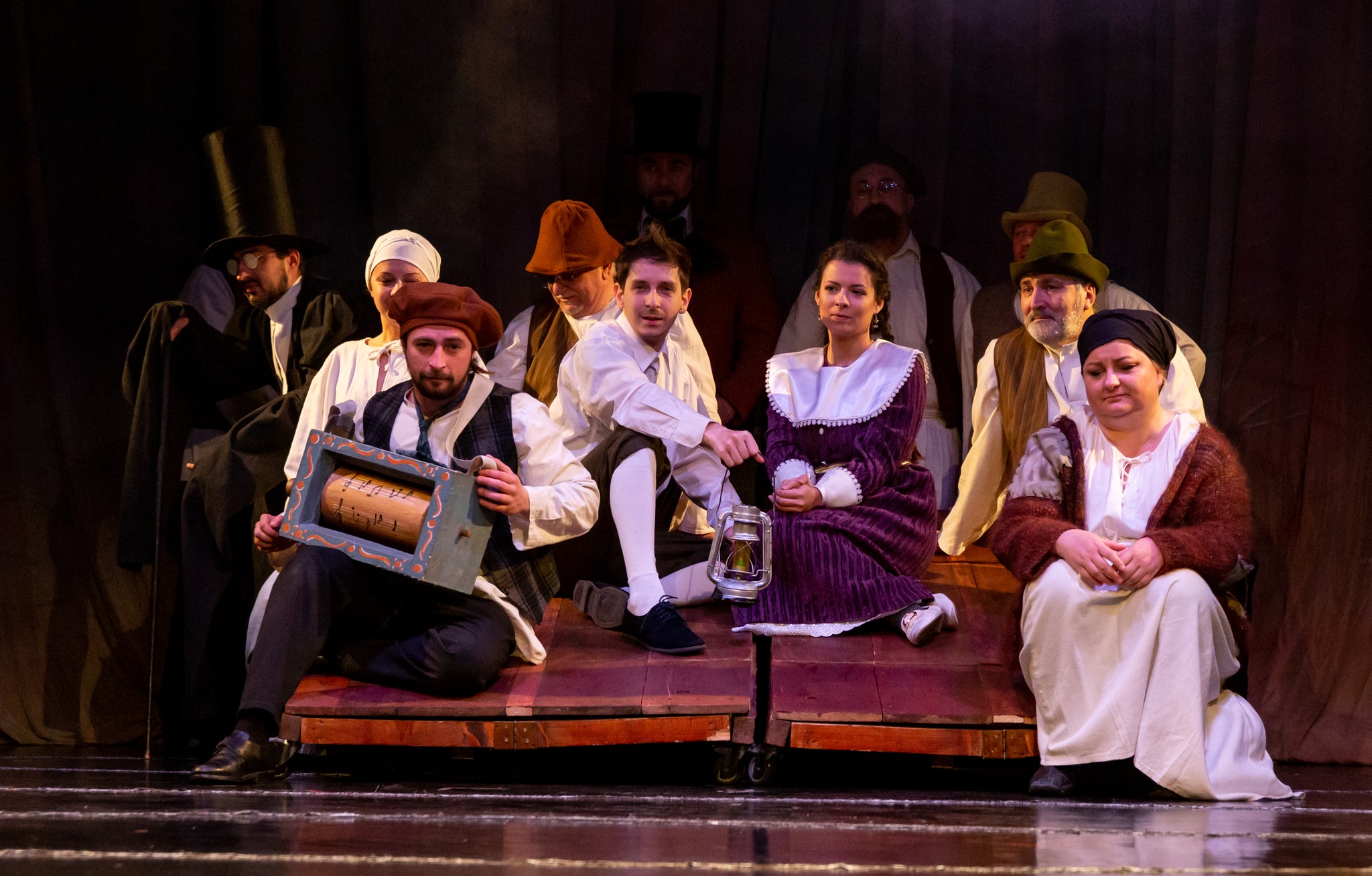 AUDIO-FOTO | ”Inimă rece”, un spectacol care încălzește scena Teatrului de Păpuși din Constanța de peste 40 de ani