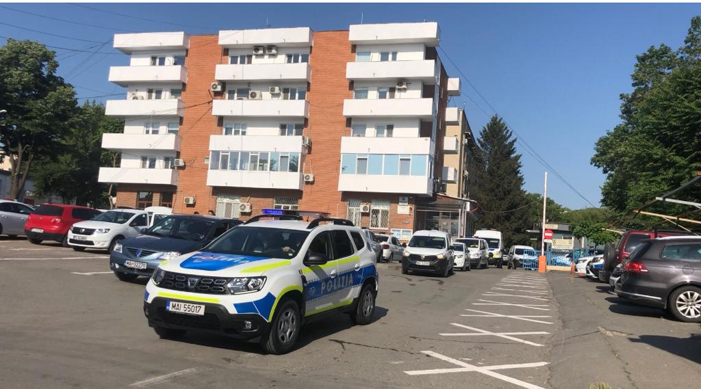 TULCEA: Percheziții domiciliare în Babadag, într-un dosar de înșelăciune