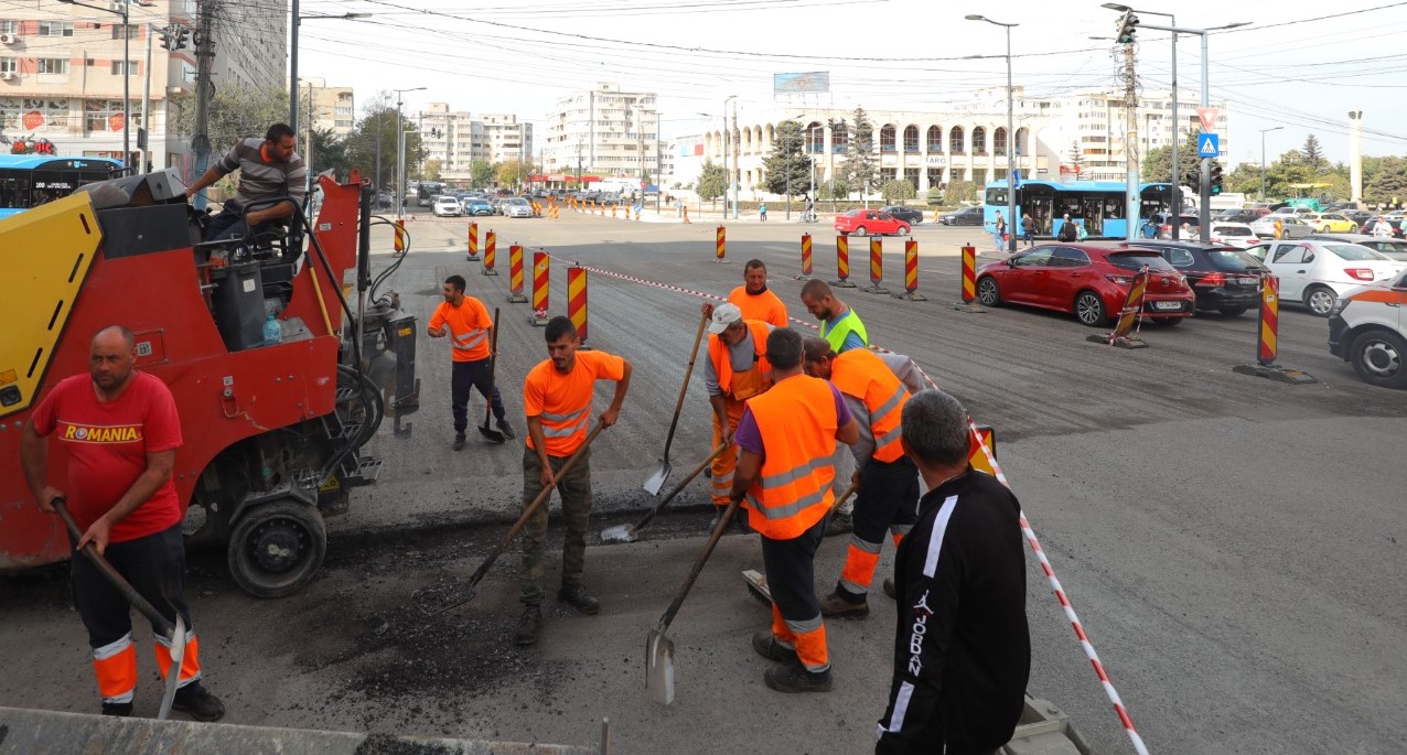 CONSTANȚA: Evitați intersecția de la Casa de Cultură – au început lucrările de asfaltare!