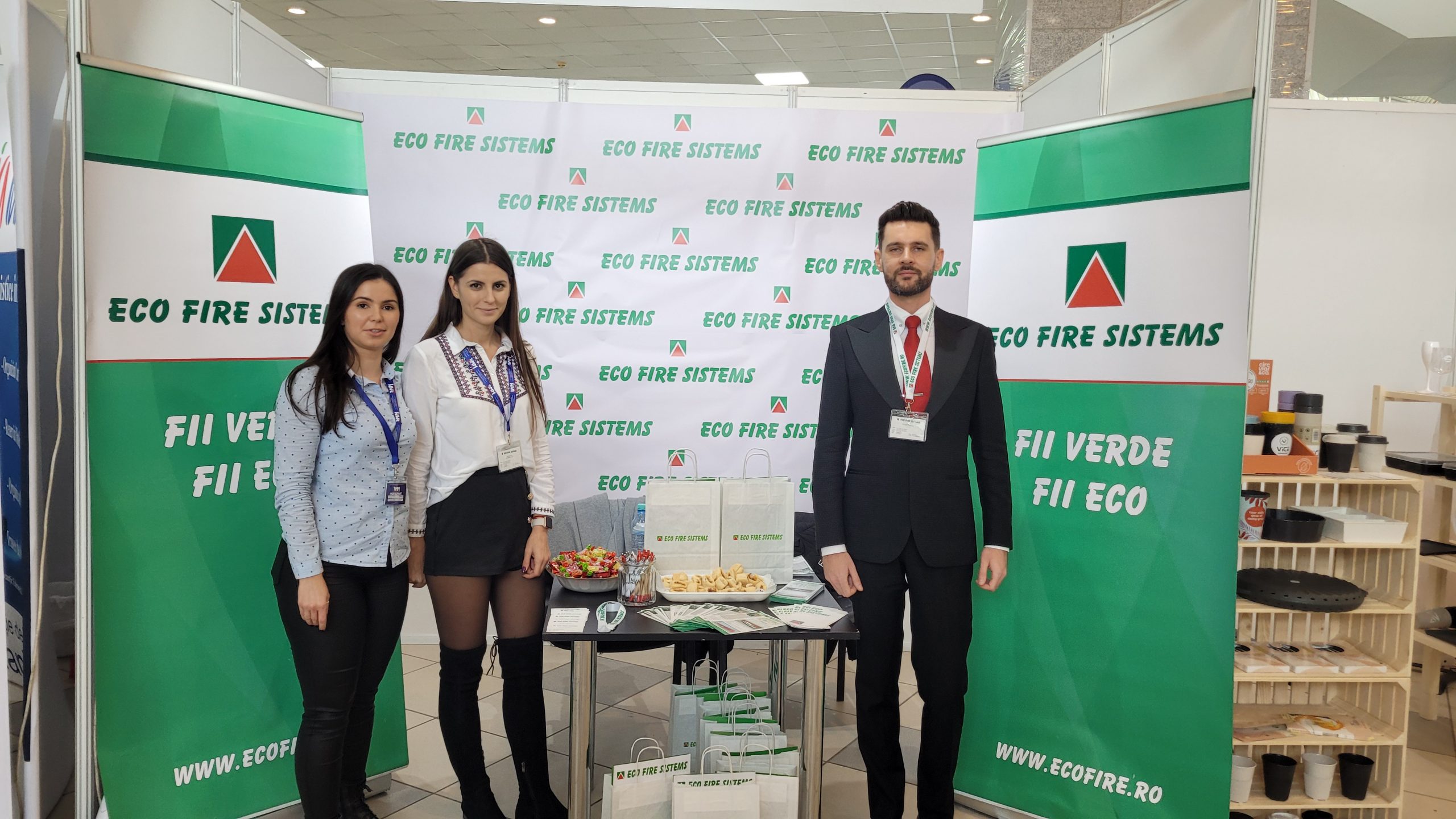 CONSTANŢA: La Pavilionul Expoziţional s-a deschis Târgul IMM