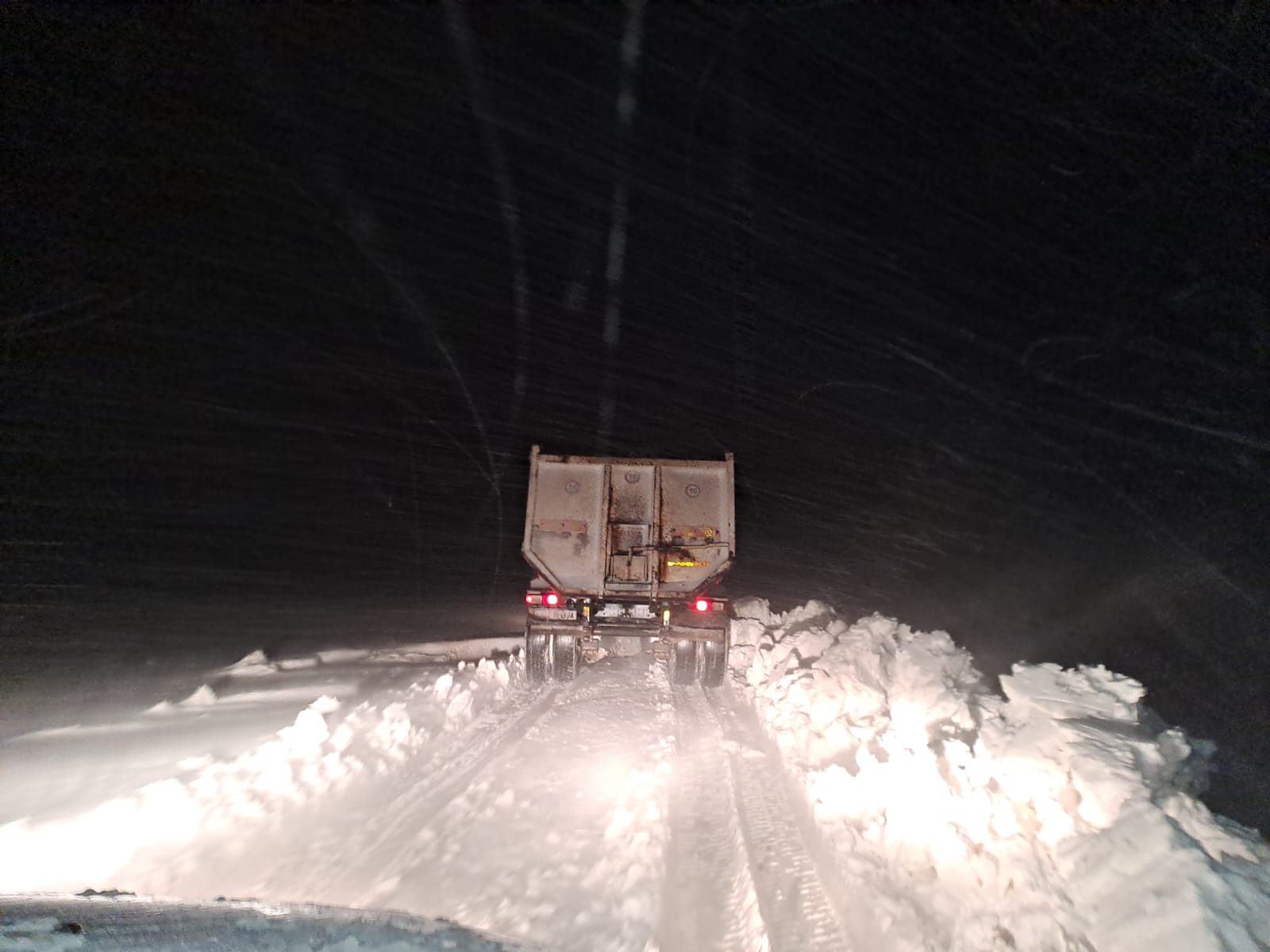 FOTO: A nins în județul Constanța. Angajații de la Dumuri Județene au acționat în zona Băneasa – Șipote