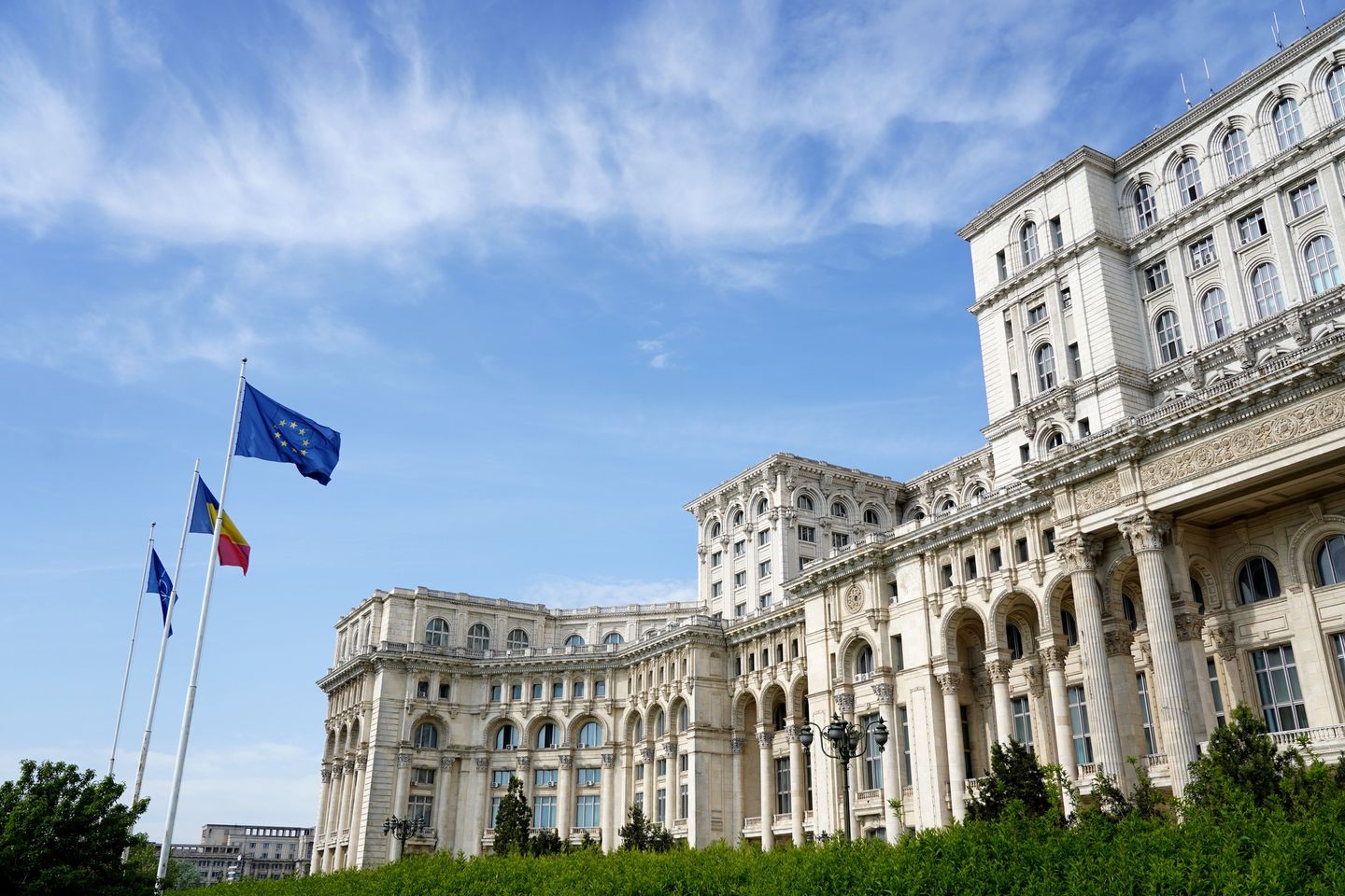 Camera Deputaţilor/Deputaţii USR şi Forţa Dreptei au depus moţiune simplă împotriva ministrului Finanţelor