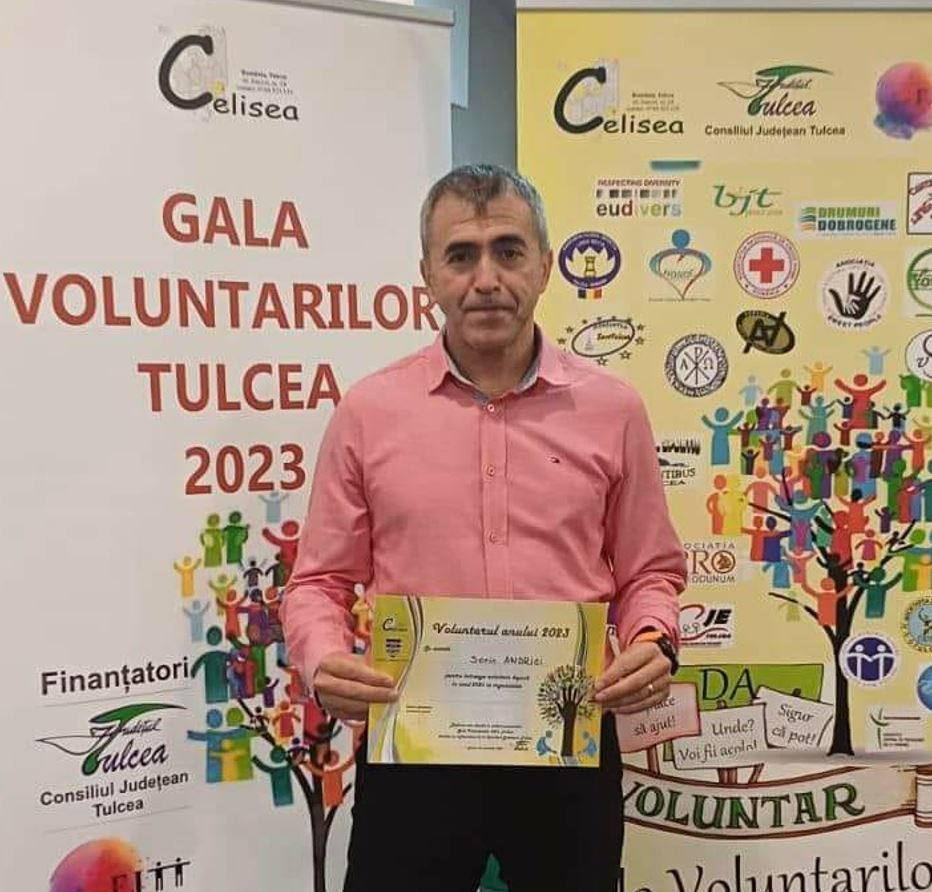 Jandarmul tulcean Sorin Andrici a fost desemnat ,,Voluntarul anului”