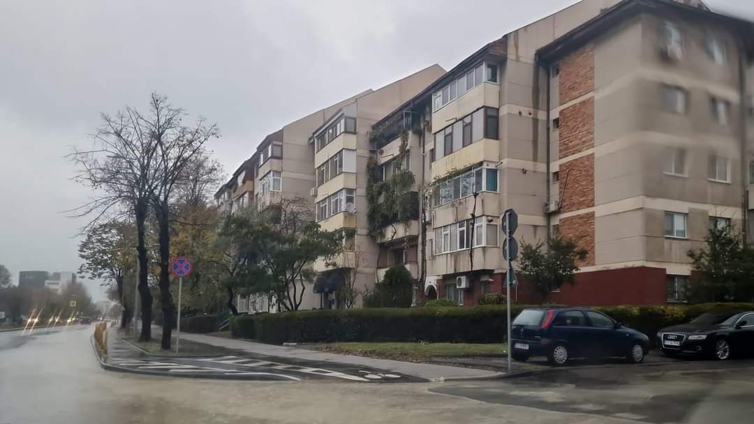 Autobuzele CT Bus circulă cu întârziere. Cele electrice au fost retrase