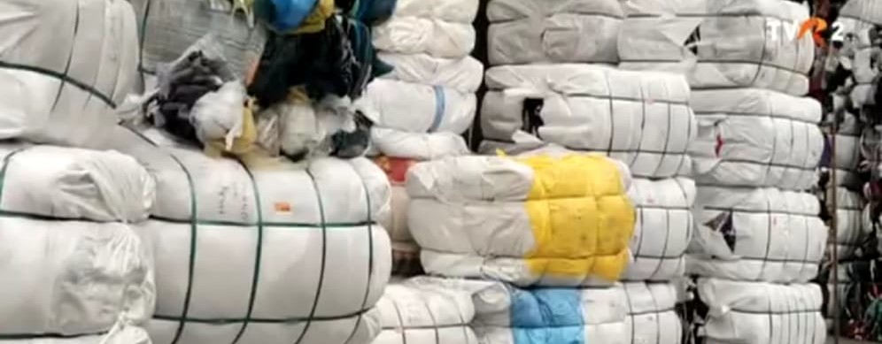 Anchetă într-un dosar de importuri ilegale de deșeuri prin Portul Constanța. Firme și funcționari publici, vizați de cercetări