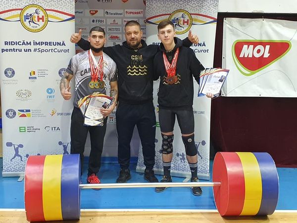 Halterofilii constănțeni au cucerit cincisprezece medalii la Campionatele Naționale de tineret