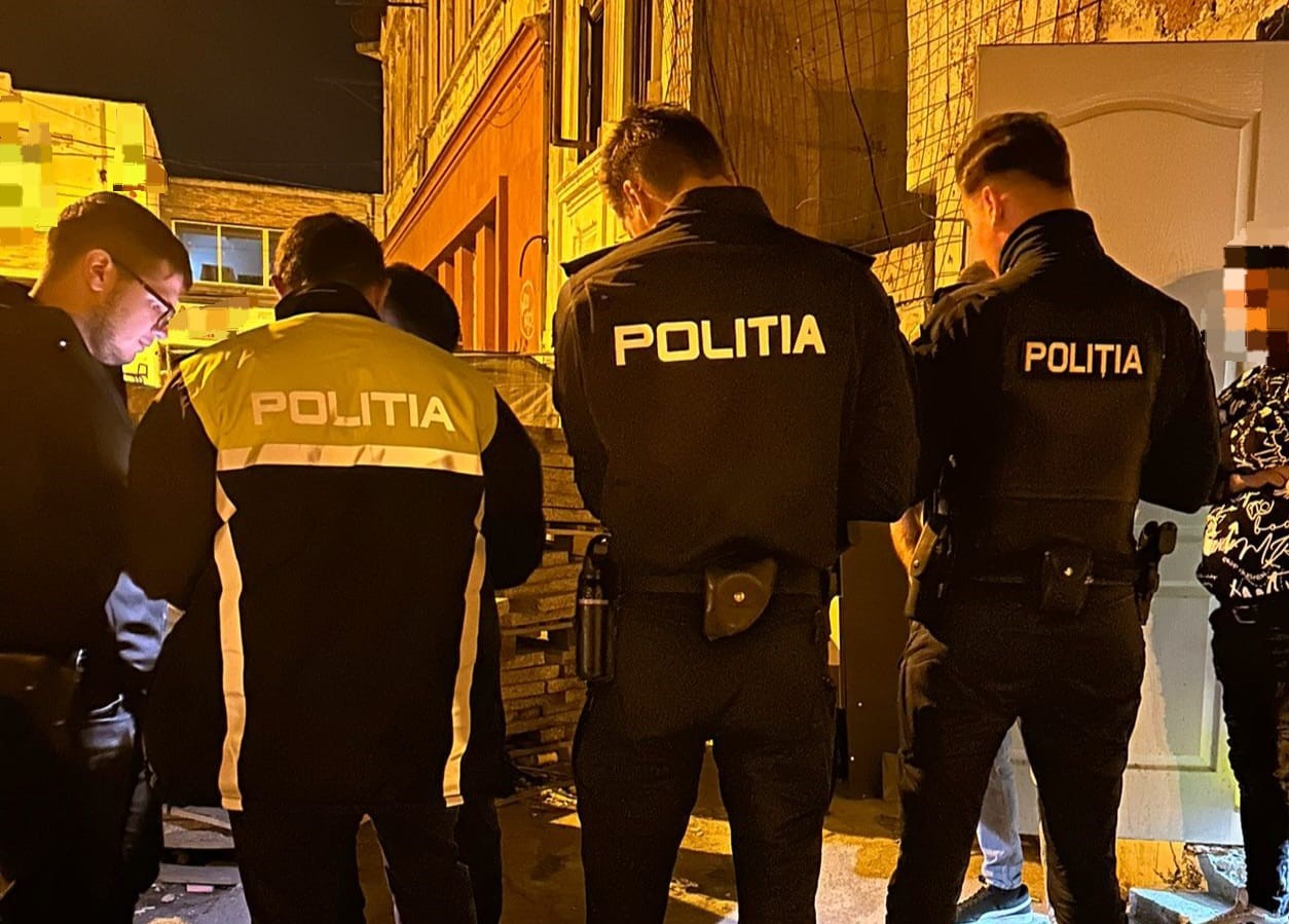 CONSTANȚA: Tânără dată dispărută, găsită de polițiști la ”păcănele”