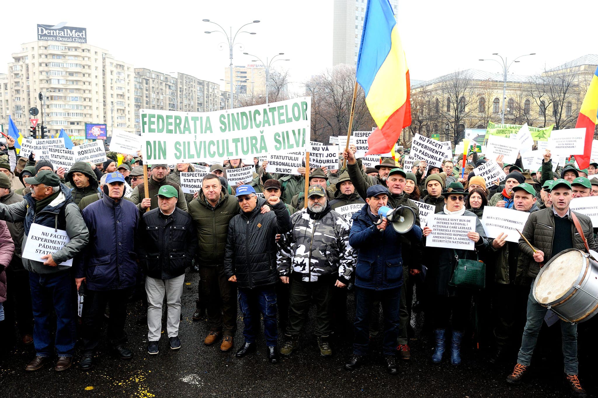 Protest de amploare, astăzi, în Piața Victoriei, față de noua Lege a pensiilor și măsurile fiscal-bugetare