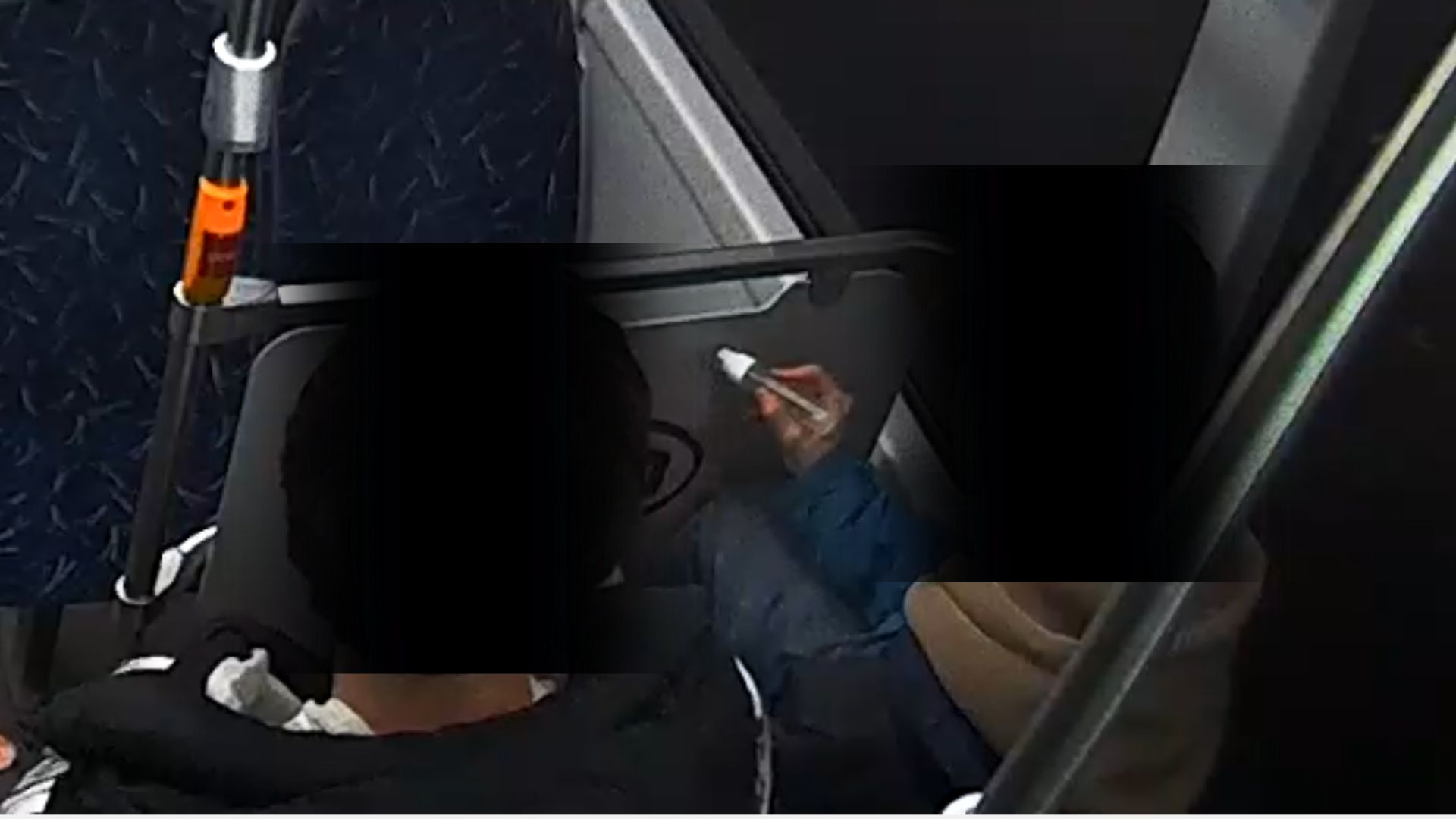 CONSTANȚA/FOTO: Autobuze CT BUS vandalizate. ”Artistul” a fost identificat