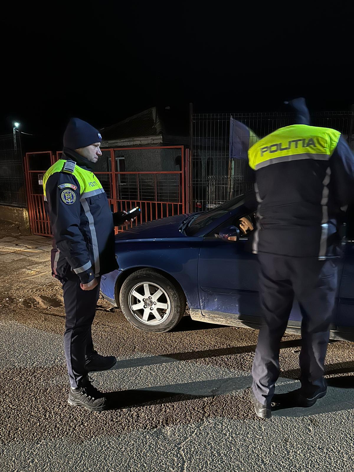 CONSTANŢA: Un bărbat aflat sub influenţa băuturilor alcoolice, oprit de poliţişti în trafic