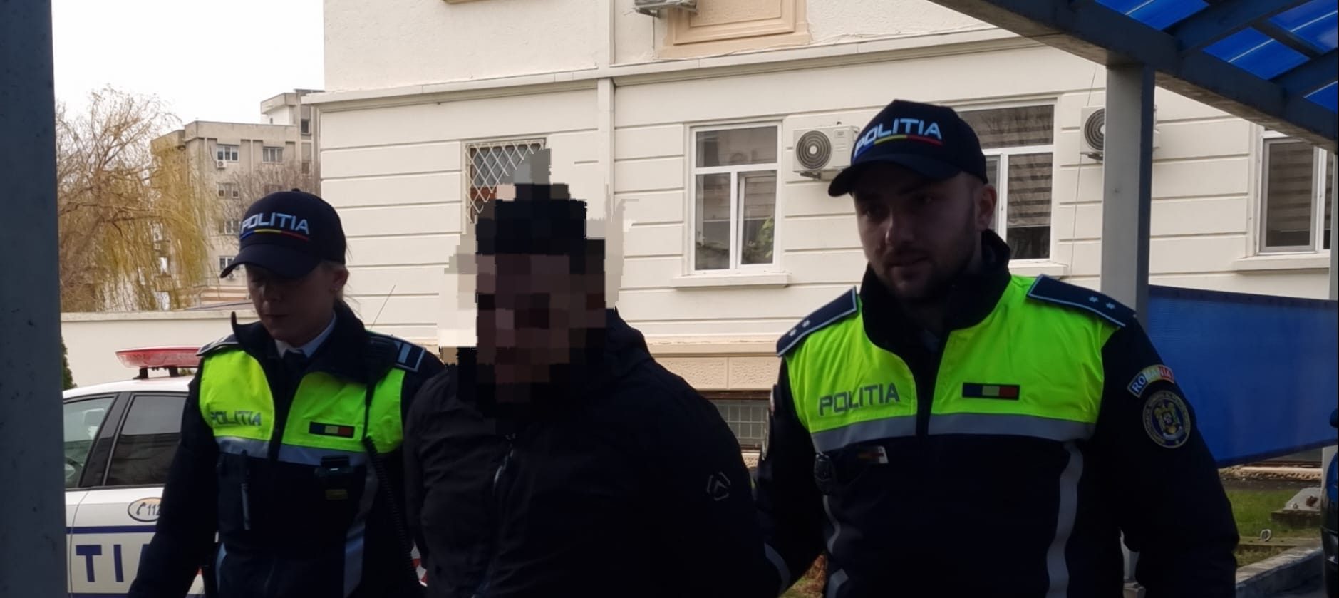 CONSTANŢA: Un bărbat a fost prins de poliţişti la volan, sub influenţa băuturilor alcoolice, fără permis şi cu numere de înmatriculare false