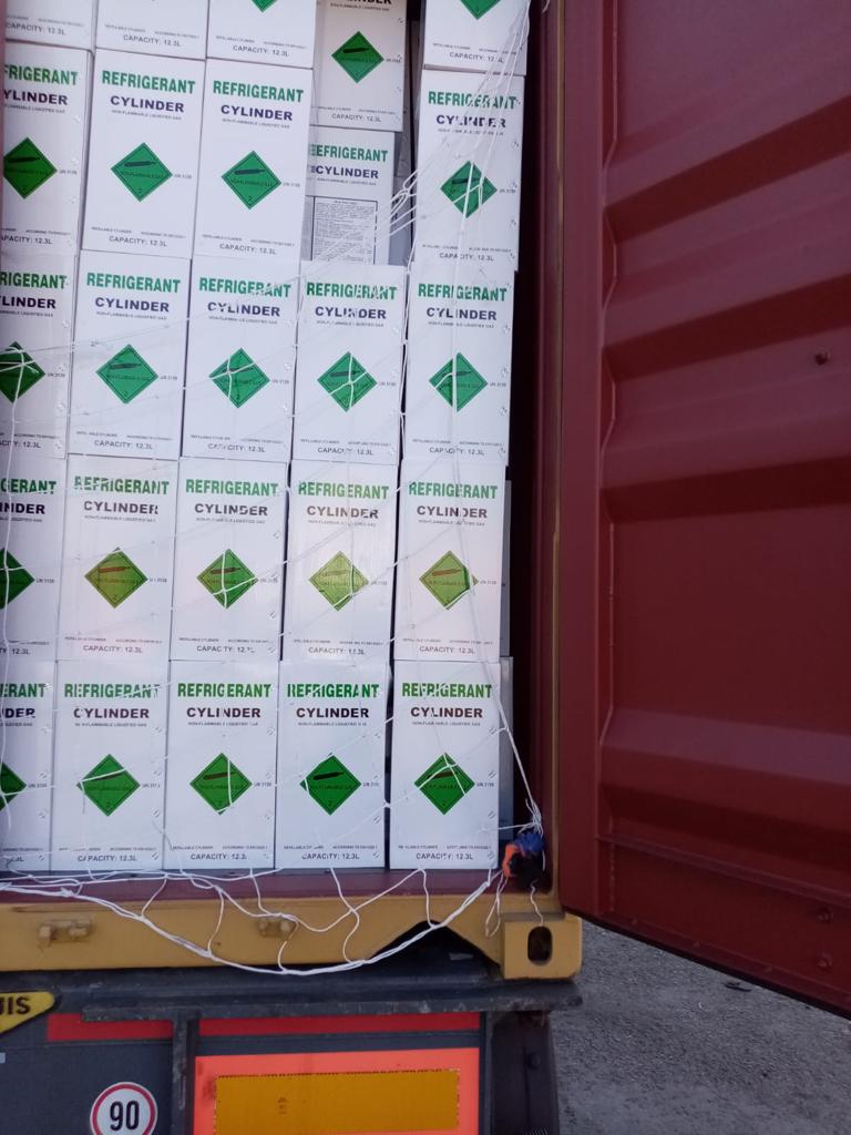 Portul Constanţa: Garda de Mediu nu a permis importul gazelor fluorurate cu efect de seră R134a, sosite din China în mai multe containere