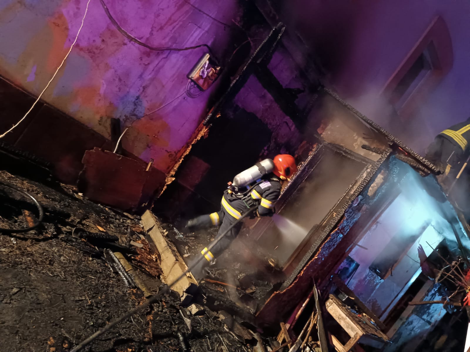 Un bărbat a murit carbonizat în urma unui incendiu din localitatea Mircea Vodă