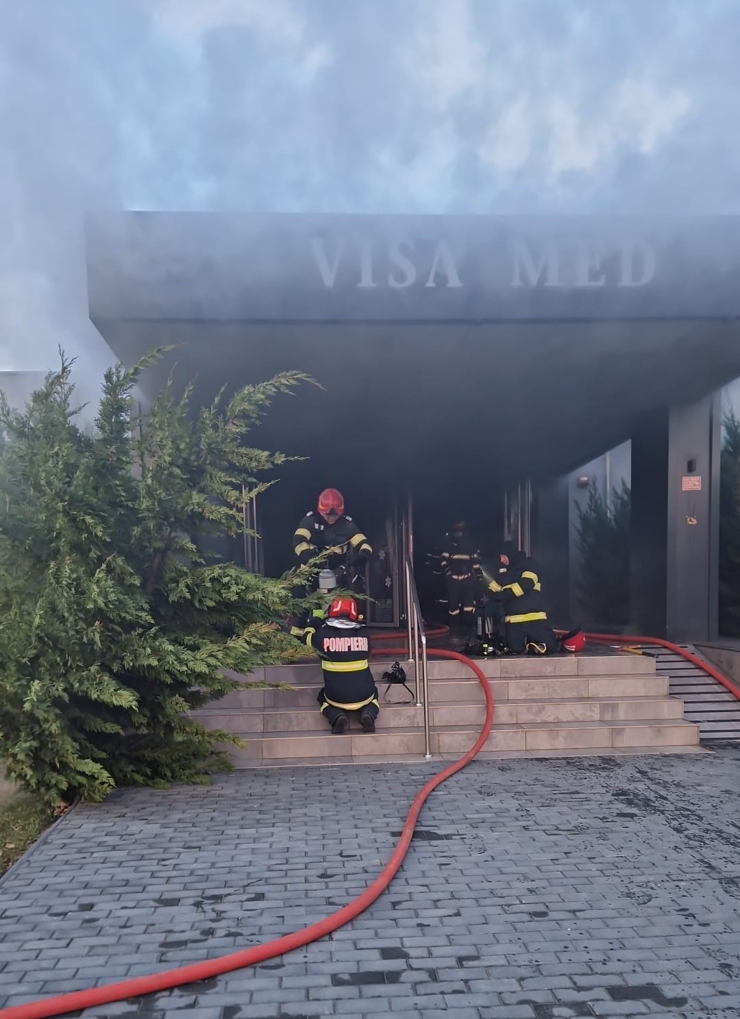 MAMAIA: Incendiu la o clinică de recuperare de la intrarea în stațiune