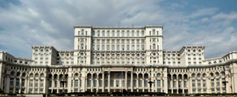 Proiectul bugetului pe 2024 intră, mâine, în dezbaterea Parlamentului. USR are peste 400 de amendamente la proiect