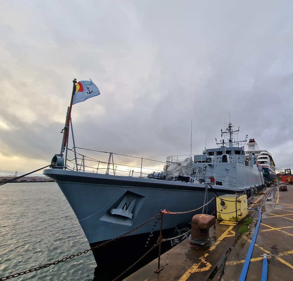 Vânătorul de mine M 270 „Sublocotenent Ion Ghiculescu” a sosit în portul militar Constanța