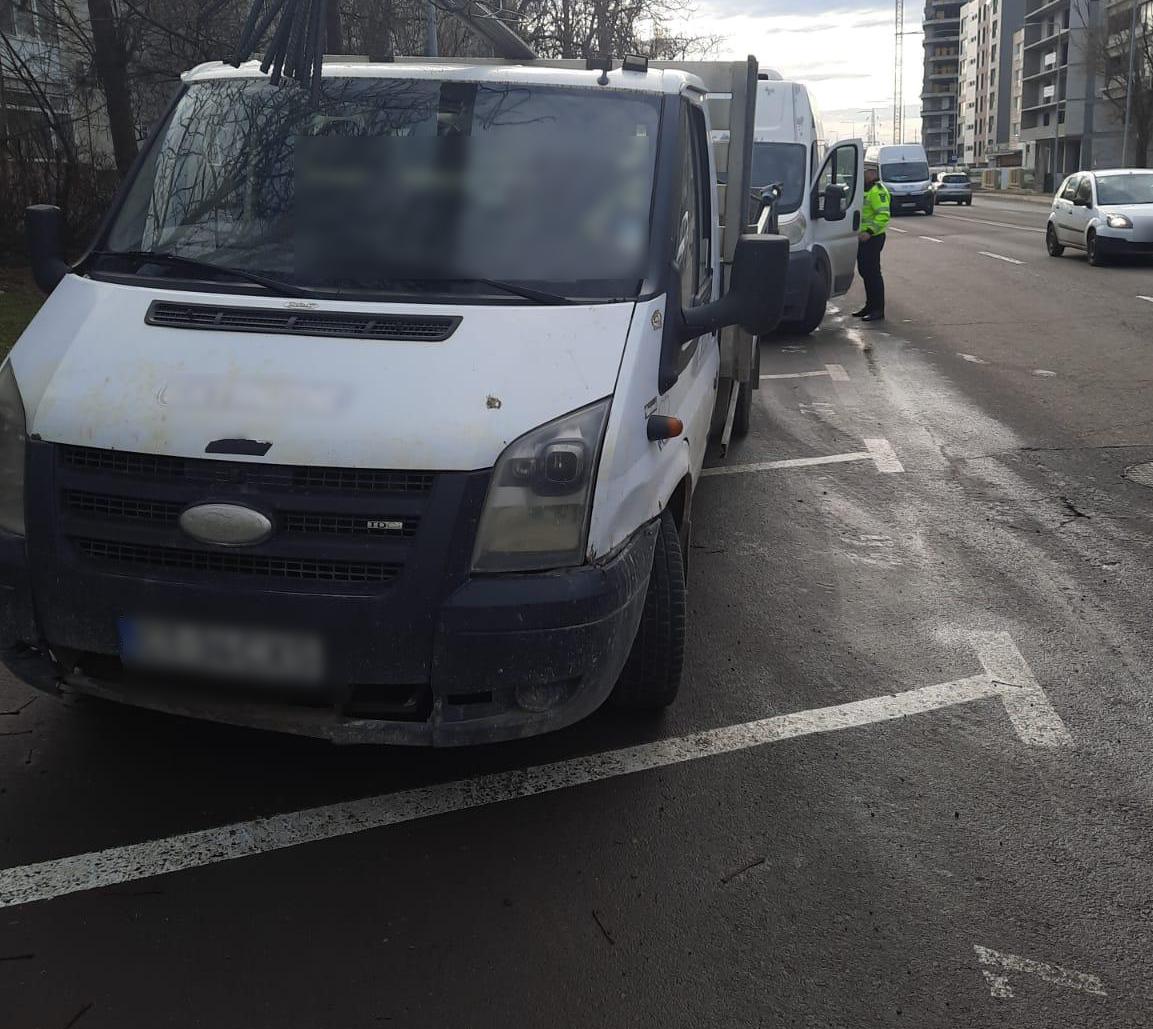 Poliţiştii locali din Constanţa au aplicat sancţiuni pentru lipsa autorizației de folosire a tramei stradale și a avizului de traseu