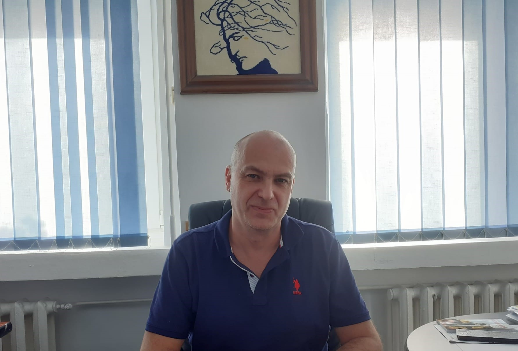 Scriitorul Angelo Mitchievici: „Cultura ar trebui să se regăsească în viețile noastre într-un mod cotidian, chiar și sub forma ei consumeristă, dar să existe ceva!”